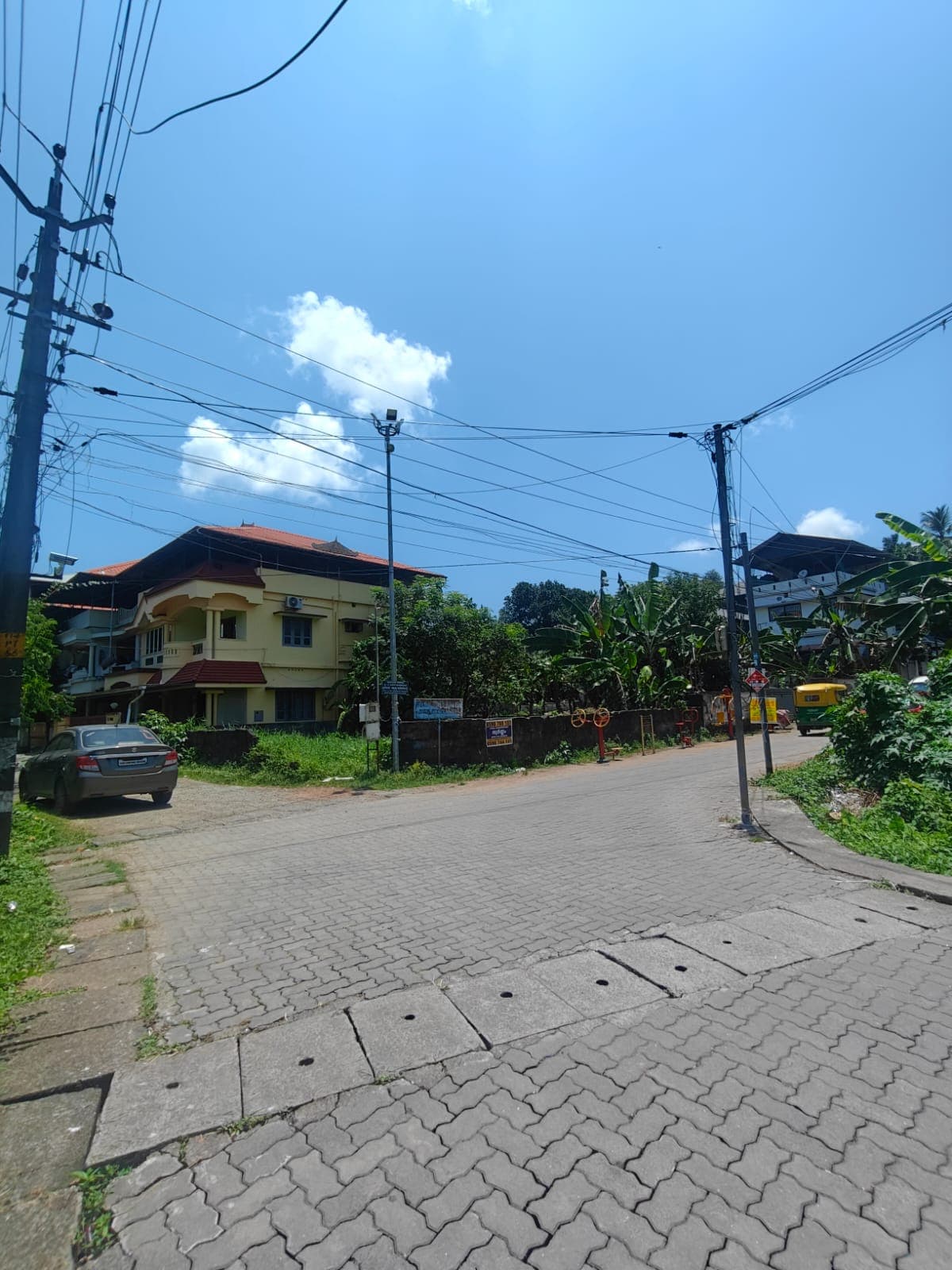 Padamughal Eastern Villa 4.5 Cent Land — view 3